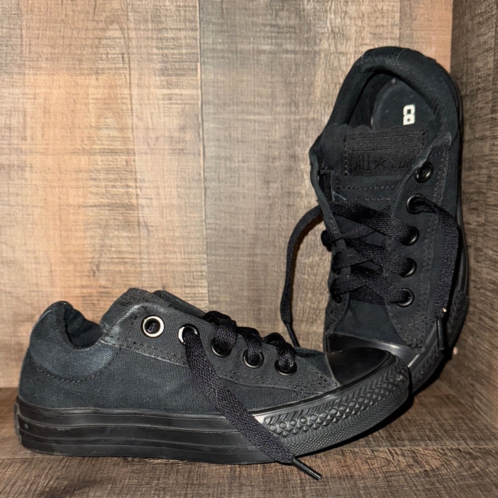 Converse Black Canvas kids Sneakers-size 12